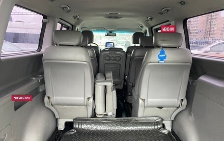 Hyundai Grand Starex Grand Starex I рестайлинг 2, 2015 год, 2 450 000 рублей, 16 фотография