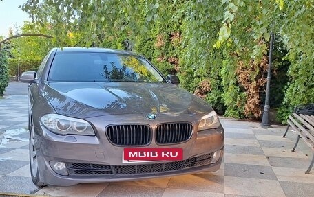 BMW 5 серия, 2012 год, 2 120 000 рублей, 2 фотография