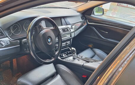 BMW 5 серия, 2012 год, 2 120 000 рублей, 6 фотография