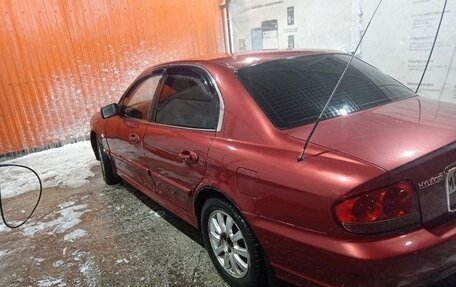 Hyundai Sonata IV рестайлинг, 2005 год, 310 000 рублей, 2 фотография