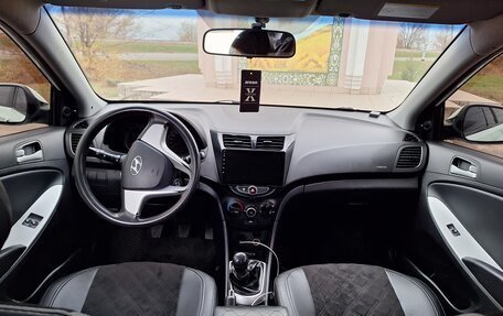 Hyundai Solaris II рестайлинг, 2012 год, 912 000 рублей, 10 фотография