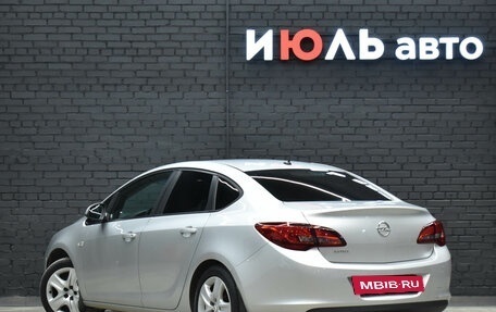 Opel Astra J, 2013 год, 1 050 000 рублей, 5 фотография