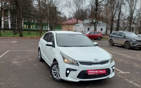 KIA Rio IV, 2017 год, 830 000 рублей, 2 фотография