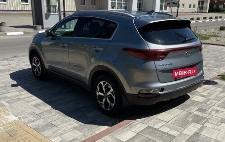 KIA Sportage IV рестайлинг, 2020 год, 2 850 000 рублей, 5 фотография