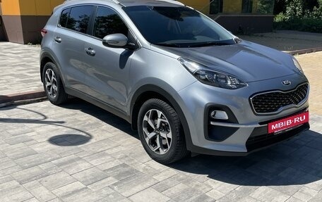 KIA Sportage IV рестайлинг, 2020 год, 2 850 000 рублей, 3 фотография