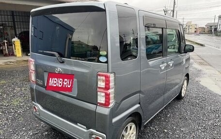 Toyota Pixis Mega, 2016 год, 569 916 рублей, 3 фотография