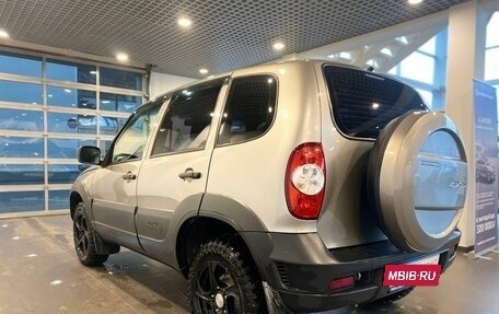 Chevrolet Niva I рестайлинг, 2020 год, 1 000 000 рублей, 5 фотография