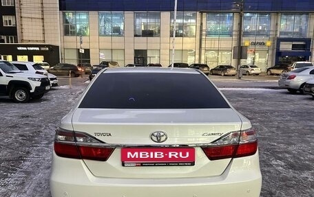 Toyota Camry, 2016 год, 2 080 000 рублей, 10 фотография