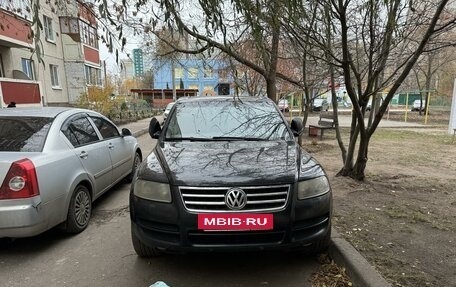 Volkswagen Touareg III, 2005 год, 700 000 рублей, 3 фотография