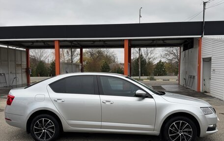 Skoda Octavia, 2018 год, 1 800 000 рублей, 8 фотография