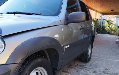 Chevrolet Niva I рестайлинг, 2012 год, 630 000 рублей, 8 фотография