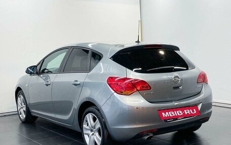 Opel Astra J, 2011 год, 935 000 рублей, 3 фотография