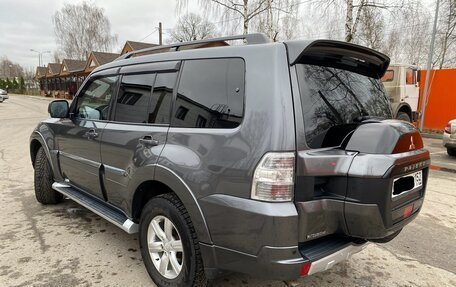 Mitsubishi Pajero IV, 2014 год, 2 550 000 рублей, 31 фотография