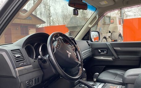 Mitsubishi Pajero IV, 2014 год, 2 550 000 рублей, 19 фотография