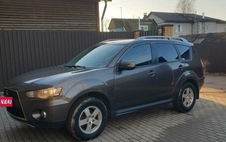 Mitsubishi Outlander III рестайлинг 3, 2009 год, 1 200 000 рублей, 1 фотография