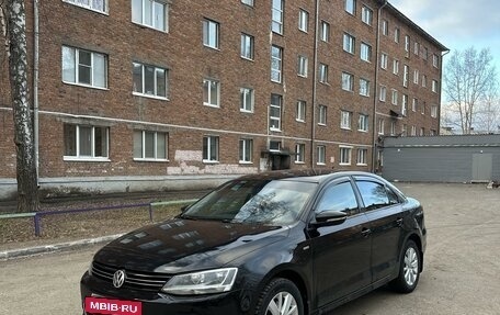 Volkswagen Jetta VI, 2013 год, 860 000 рублей, 3 фотография