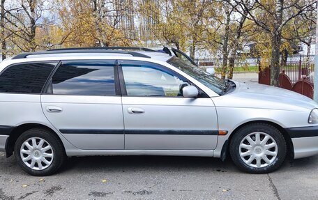 Toyota Avensis III рестайлинг, 2000 год, 480 000 рублей, 3 фотография