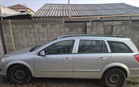 Opel Astra H, 2007 год, 700 000 рублей, 2 фотография