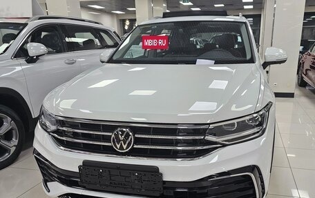 Volkswagen Tiguan II, 2023 год, 4 850 000 рублей, 3 фотография