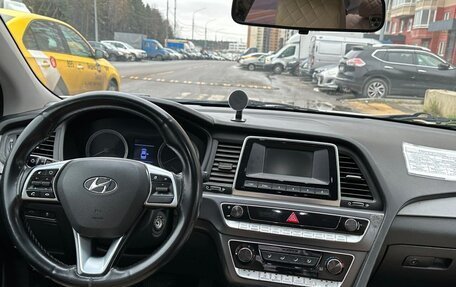 Hyundai Sonata VII, 2019 год, 1 700 000 рублей, 10 фотография