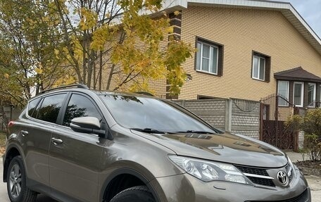 Toyota RAV4, 2013 год, 1 899 999 рублей, 3 фотография