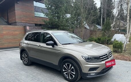 Volkswagen Tiguan II, 2019 год, 2 150 000 рублей, 4 фотография