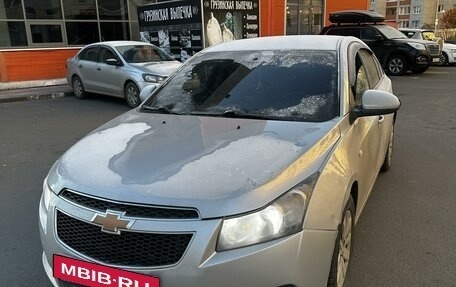 Chevrolet Cruze II, 2009 год, 510 000 рублей, 2 фотография