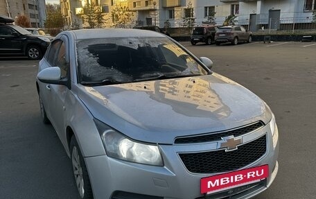 Chevrolet Cruze II, 2009 год, 510 000 рублей, 3 фотография