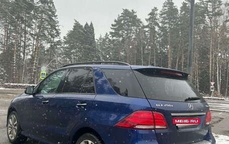 Mercedes-Benz GLE, 2018 год, 4 800 000 рублей, 4 фотография