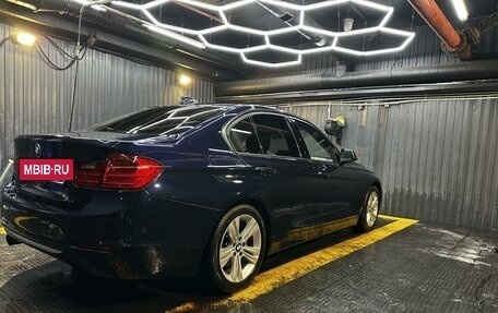 BMW 3 серия, 2011 год, 1 830 000 рублей, 14 фотография