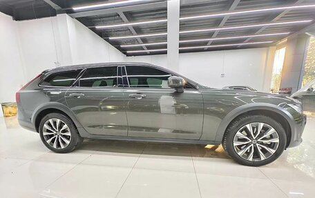 Volvo V90 Cross Country I рестайлинг, 2020 год, 4 700 000 рублей, 4 фотография