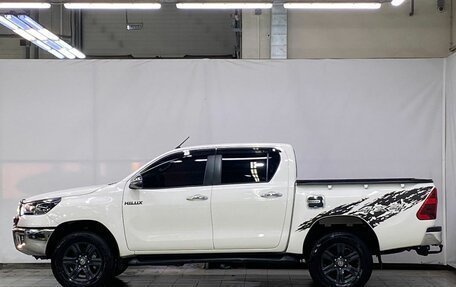 Toyota Hilux VIII, 2022 год, 5 355 000 рублей, 8 фотография