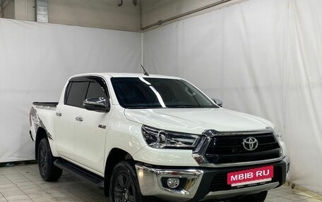 Toyota Hilux VIII, 2022 год, 5 355 000 рублей, 3 фотография