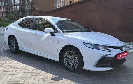 Toyota Camry, 2022 год, 3 499 000 рублей, 6 фотография