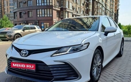 Toyota Camry, 2022 год, 3 499 000 рублей, 8 фотография