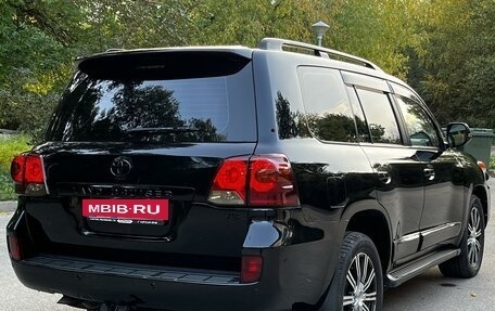 Toyota Land Cruiser 200, 2012 год, 3 940 000 рублей, 7 фотография