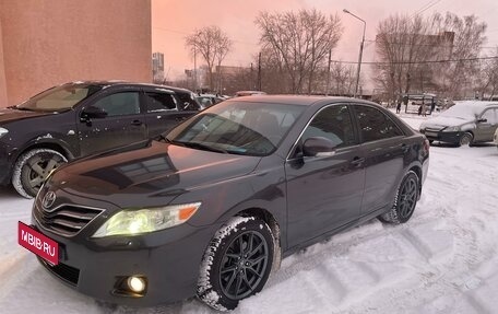 Toyota Camry, 2011 год, 2 450 000 рублей, 1 фотография