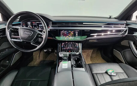 Audi A8, 2021 год, 6 300 000 рублей, 5 фотография