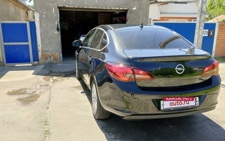 Opel Astra J, 2013 год, 1 150 000 рублей, 9 фотография