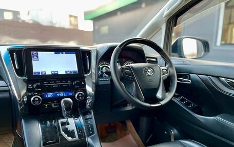 Toyota Vellfire II, 2016 год, 4 280 000 рублей, 15 фотография