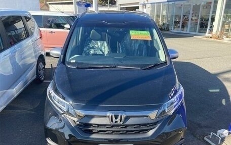 Honda Freed II, 2021 год, 1 670 000 рублей, 4 фотография