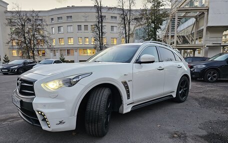 Infiniti QX70, 2013 год, 2 900 000 рублей, 2 фотография