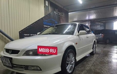 Honda Accord VII рестайлинг, 2002 год, 815 000 рублей, 3 фотография