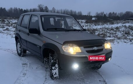 Chevrolet Niva I рестайлинг, 2009 год, 439 999 рублей, 3 фотография