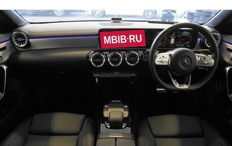 Mercedes-Benz CLA, 2022 год, 2 650 000 рублей, 14 фотография