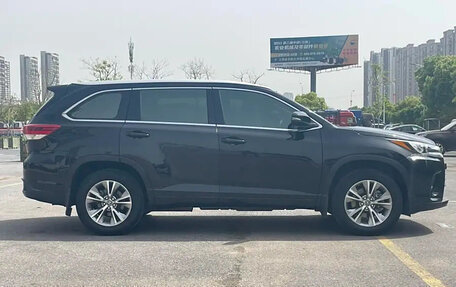 Toyota Highlander III, 2020 год, 2 900 006 рублей, 7 фотография