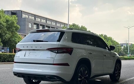 Skoda Kodiaq I, 2023 год, 3 015 000 рублей, 24 фотография