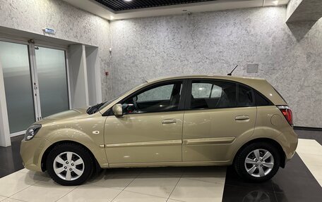 KIA Rio II, 2010 год, 725 000 рублей, 2 фотография