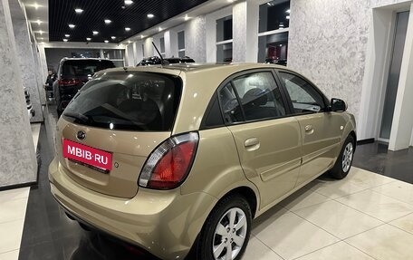 KIA Rio II, 2010 год, 725 000 рублей, 5 фотография