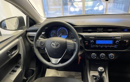 Toyota Corolla, 2014 год, 1 490 000 рублей, 9 фотография